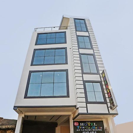Hotel O Tree House Ню Делхи Екстериор снимка